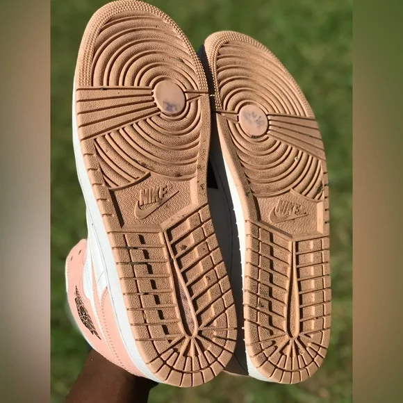 Air Jordan 1 Mid Crimson Tint Size 8.5 - Picture 7 of 7